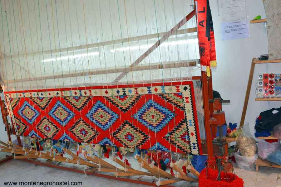 handmade carpets in Kruje