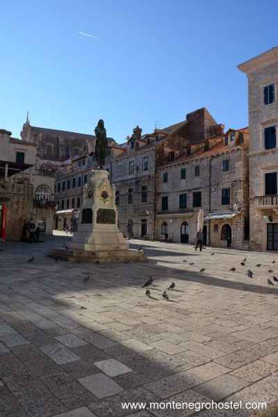 Gundulicev Trg Dubrovnik JPG