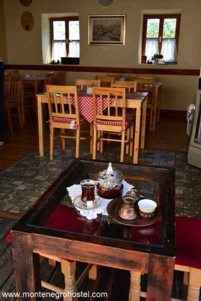 Tradicionalna kafana Mostar JPG