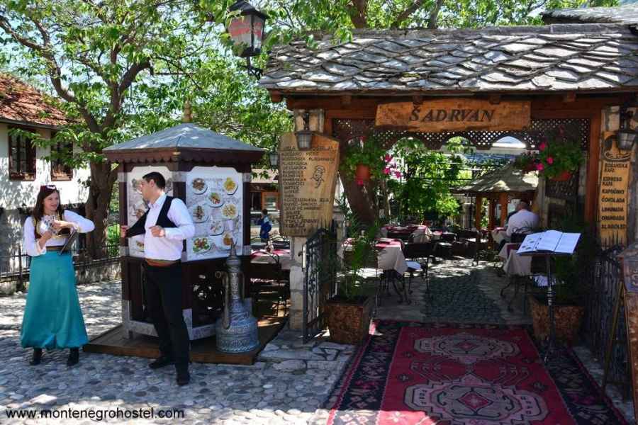 Restoran Sadrvan  Mostar JPG