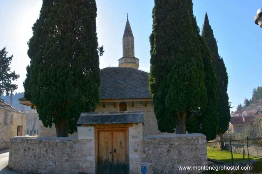 Hadzi Alijina dzamija Stolac JPG