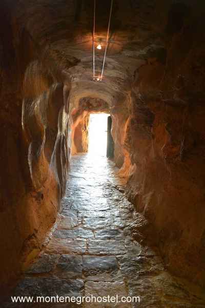 The entrance to the cave church in Monastery Dajbabe JPG