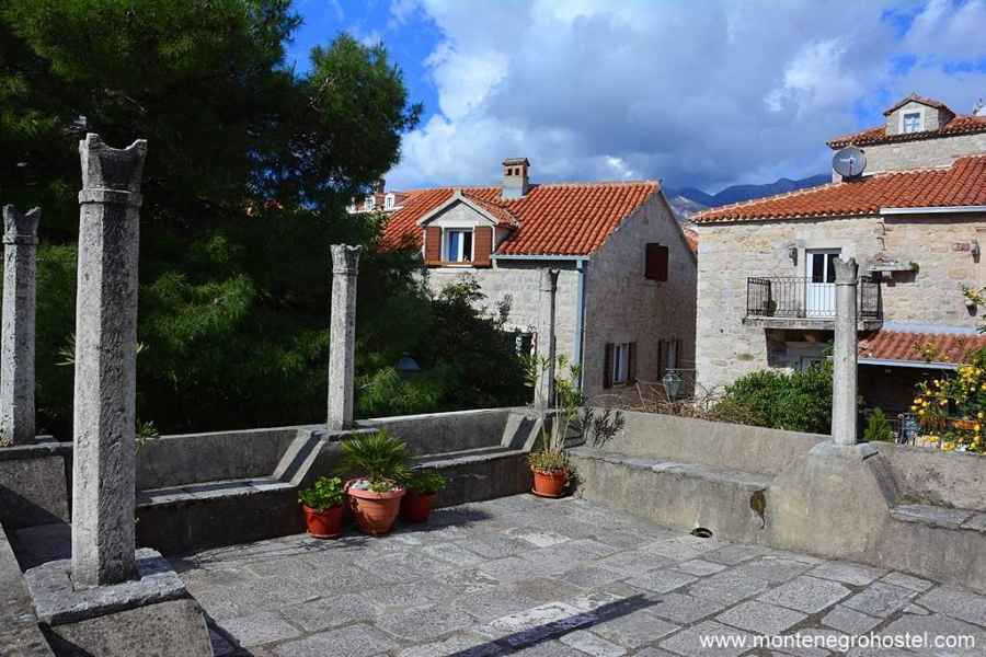 The traditional terrace 