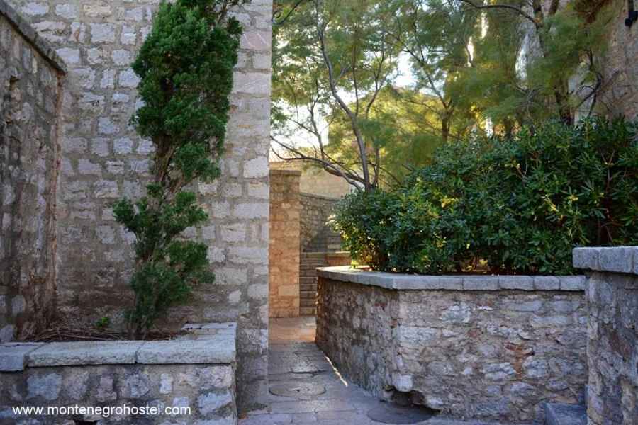 The Poetry line in St. Stefan