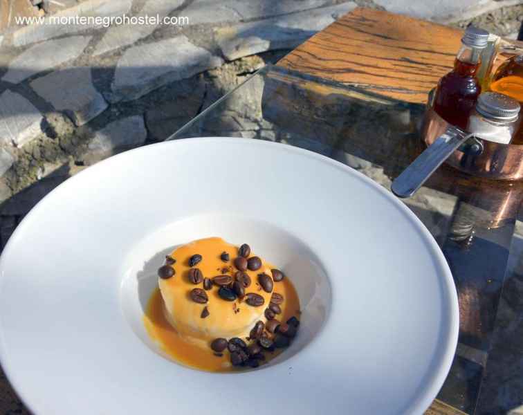 vanilla ice cream with coffee beans