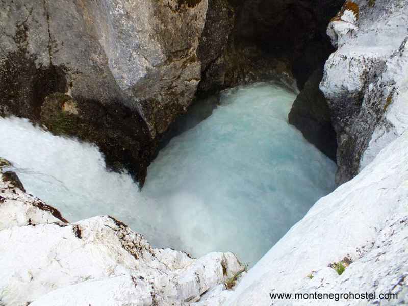 Grlja waterfall cauldron