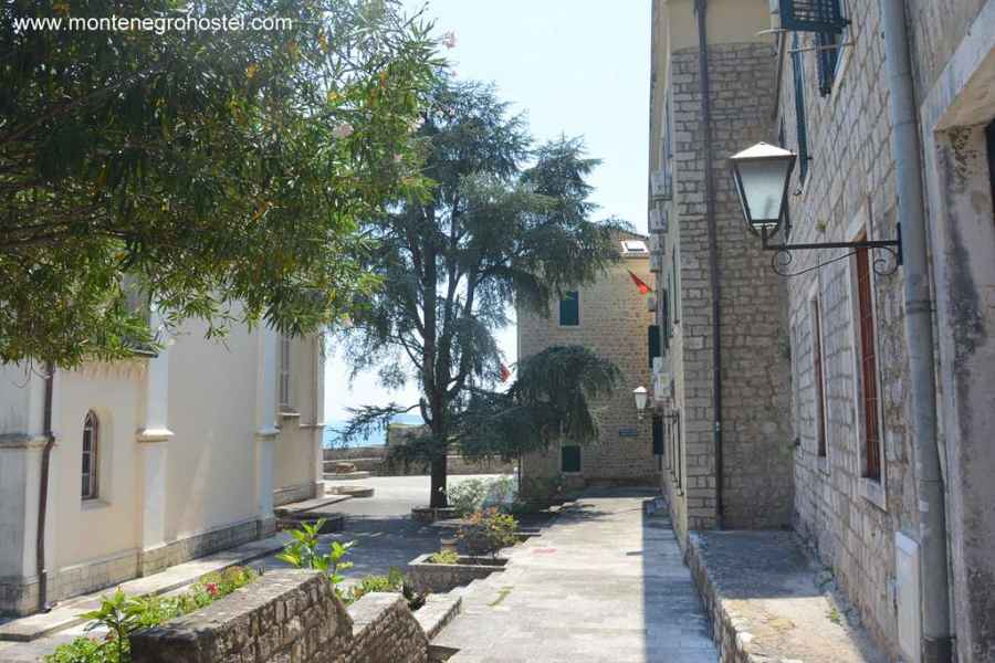 St. Jeronim Square and The Church