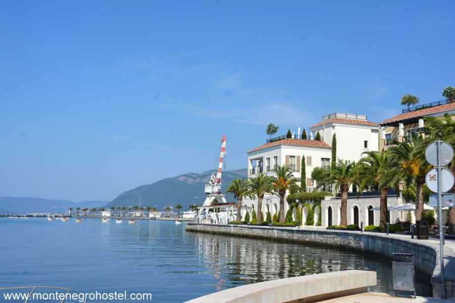 Promenade in Porto Montenegro