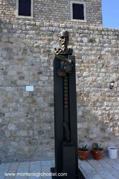 Monument to the Spanish writer Miguel de Cervantes