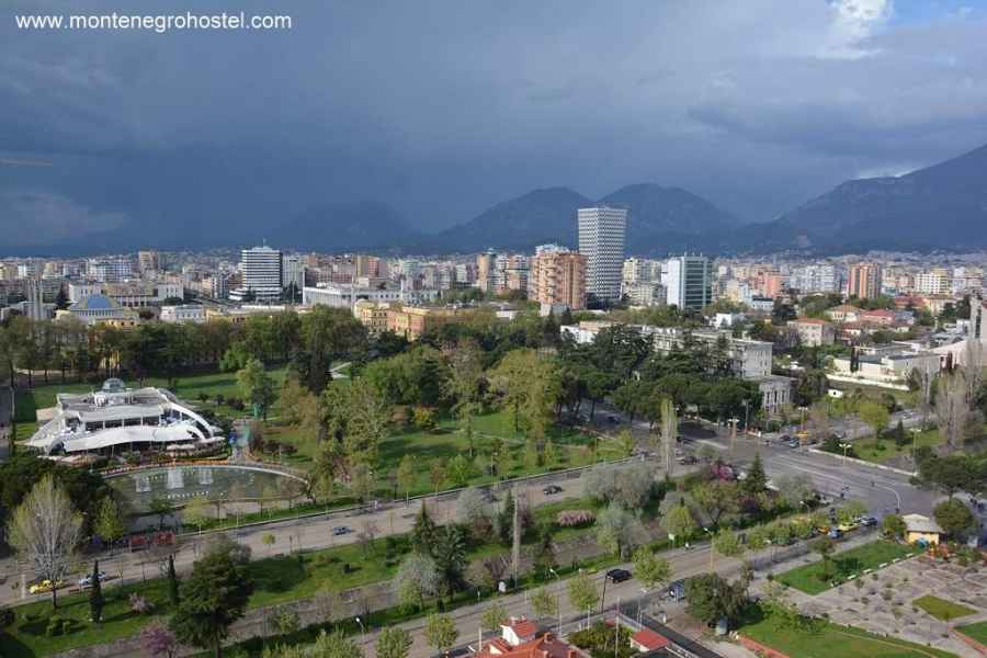 Parku Rinia - Youth Park - Taiwan Park